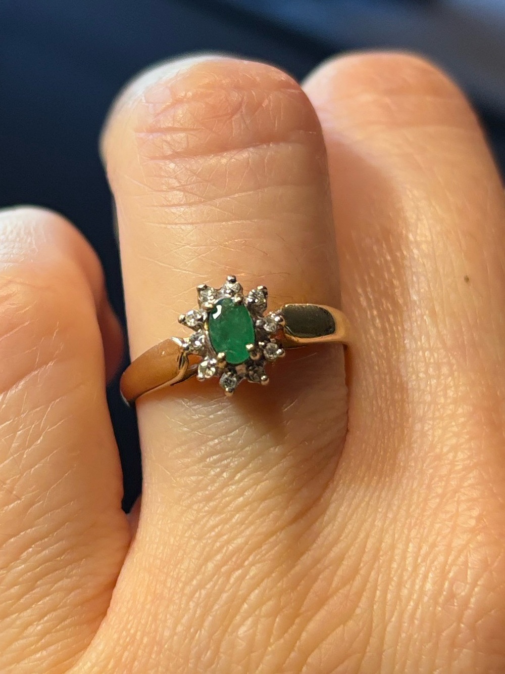 10K Emerald & Diamond Halo Yellow Gold Ring size 7